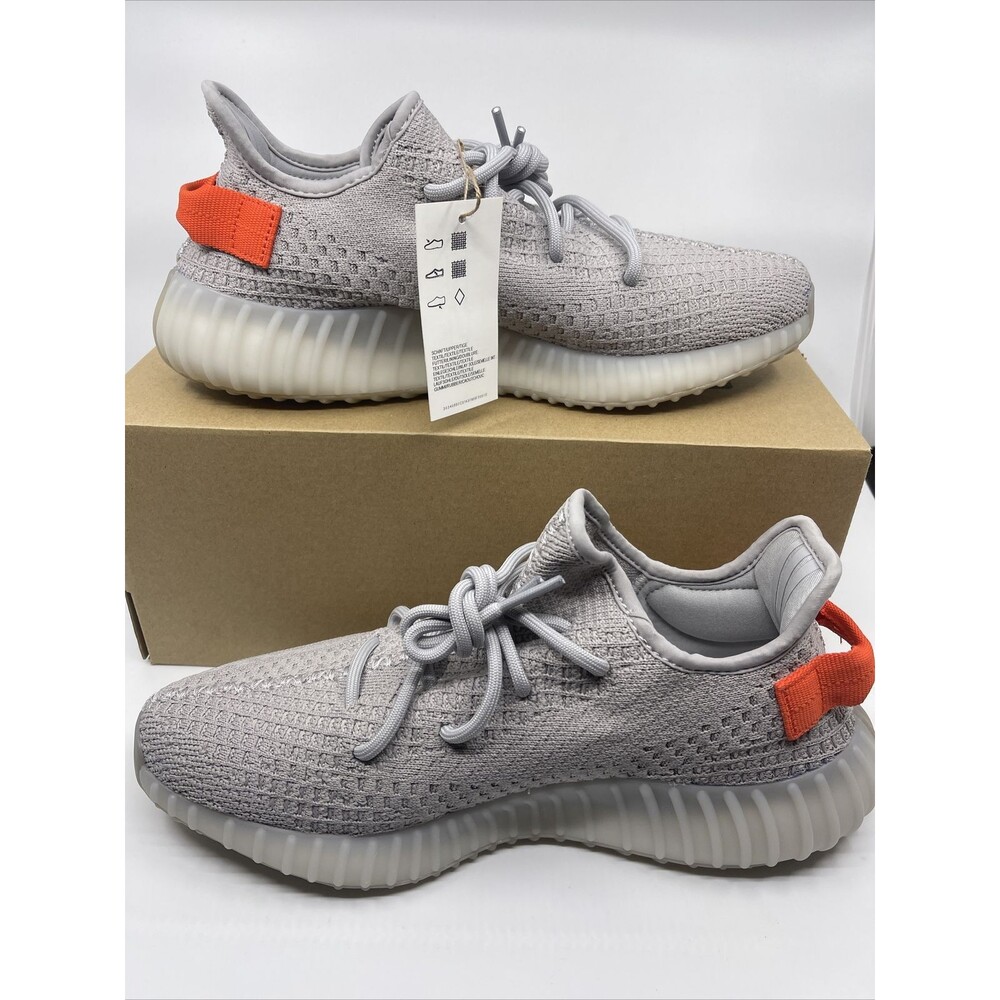 Men's Brand New Yeezy Boost 350 V2 'Tail Light' Sneakers FX9017 Size 10